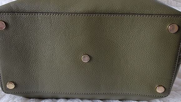 Michael Kors Brooklyn Tote- price firm - Picture 8 of 8